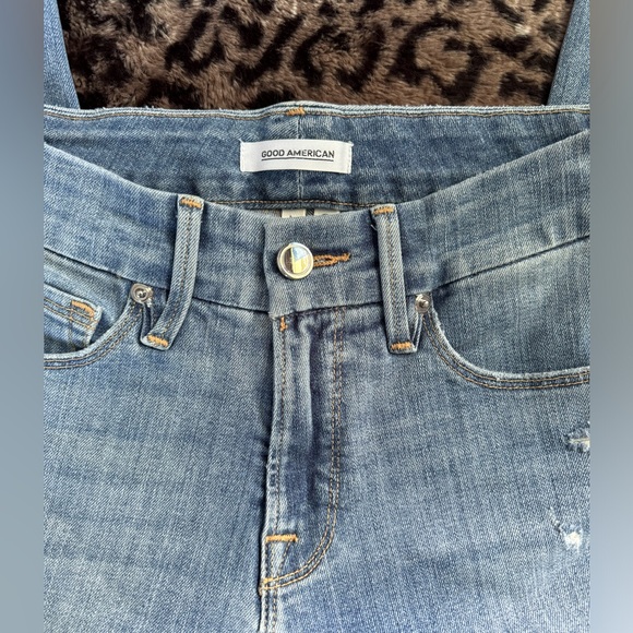 Good American Jeans - Picture 2 of 7